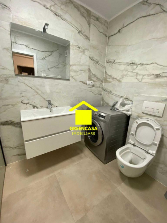 Apartament de închiriat , decomandat, 50mp, 3 camere, VIVO - Avram Iancu.