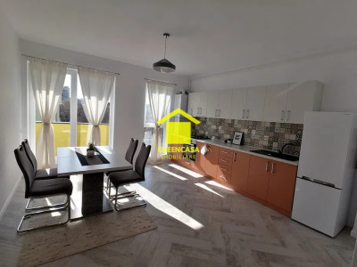 Apartament 3 camere cu parcare, 65,5mp, Zonă semicentrală