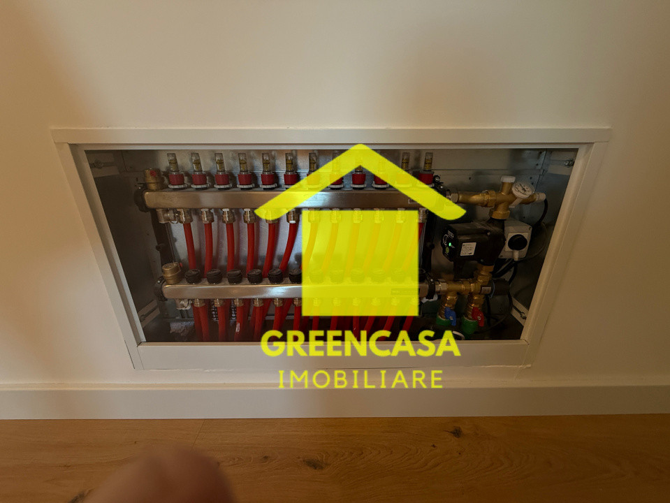 Apartament 4 camere , 90 mp , 2 parcări subterane 