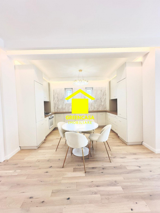 Apartament tip penthouse, 3 camere, 2 bai, 3 terase, 90mp, Floresti