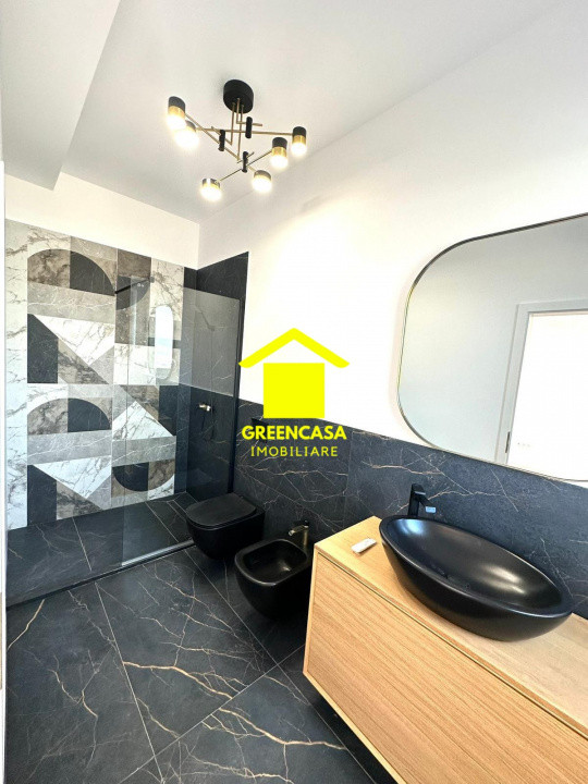 Apartament tip penthouse, 3 camere, 2 bai, 3 terase, 90mp, Floresti