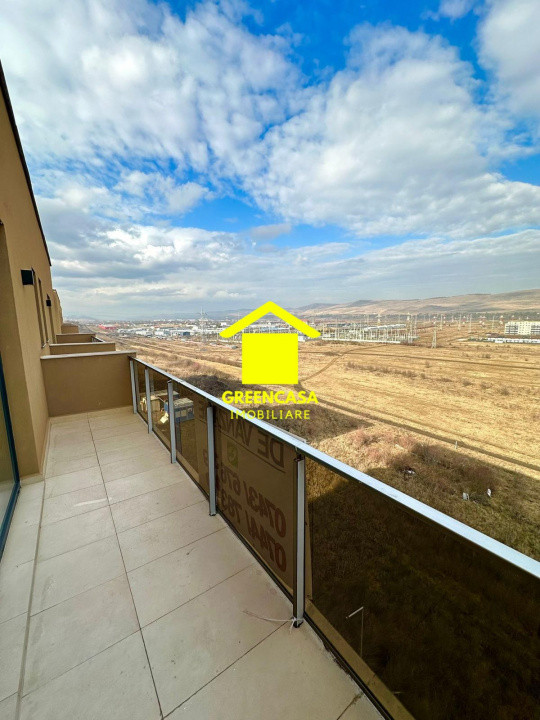 Apartament tip penthouse, 3 camere, 2 bai, 3 terase, 90mp, Floresti