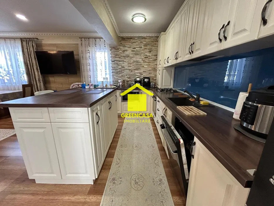 Apartament 4 camere, 100mp, Iris