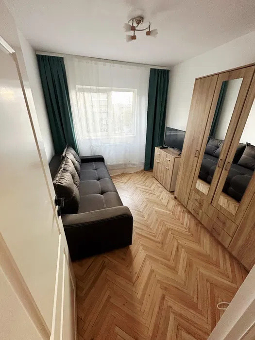 Apartament cu 4 camere, 2 locuri de parcare