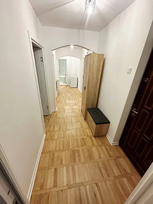 Apartament cu 4 camere, 2 locuri de parcare