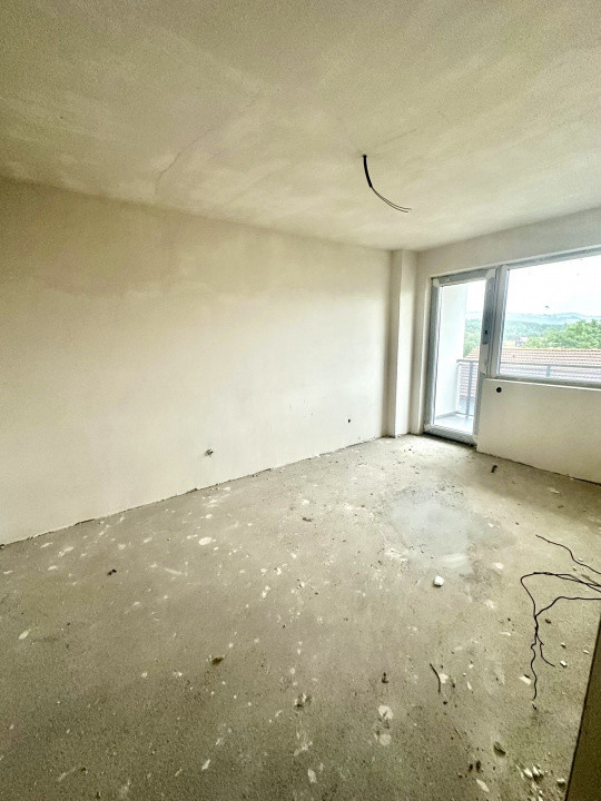 Apartament 2 camere, semifinisat, Florești ,zona Tineretului