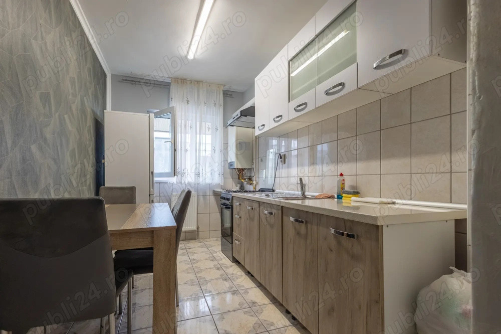Apartament 2 camere decomandate , 57 mp , zona Eroilor.