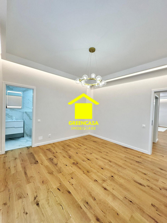 Apartament tip penthouse, 3 camere, 2 bai, 3 terase, 90mp, Floresti