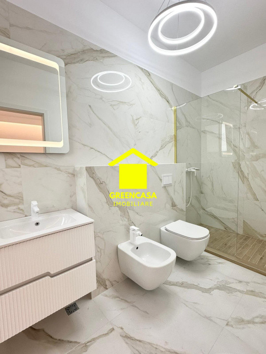 Apartament tip penthouse, 3 camere, 2 bai, 3 terase, 90mp, Floresti