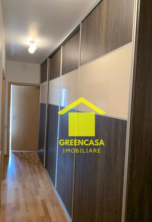 Apartament decomandat de vanzare, 57mp, balcon, zona Eroilor/Floresti