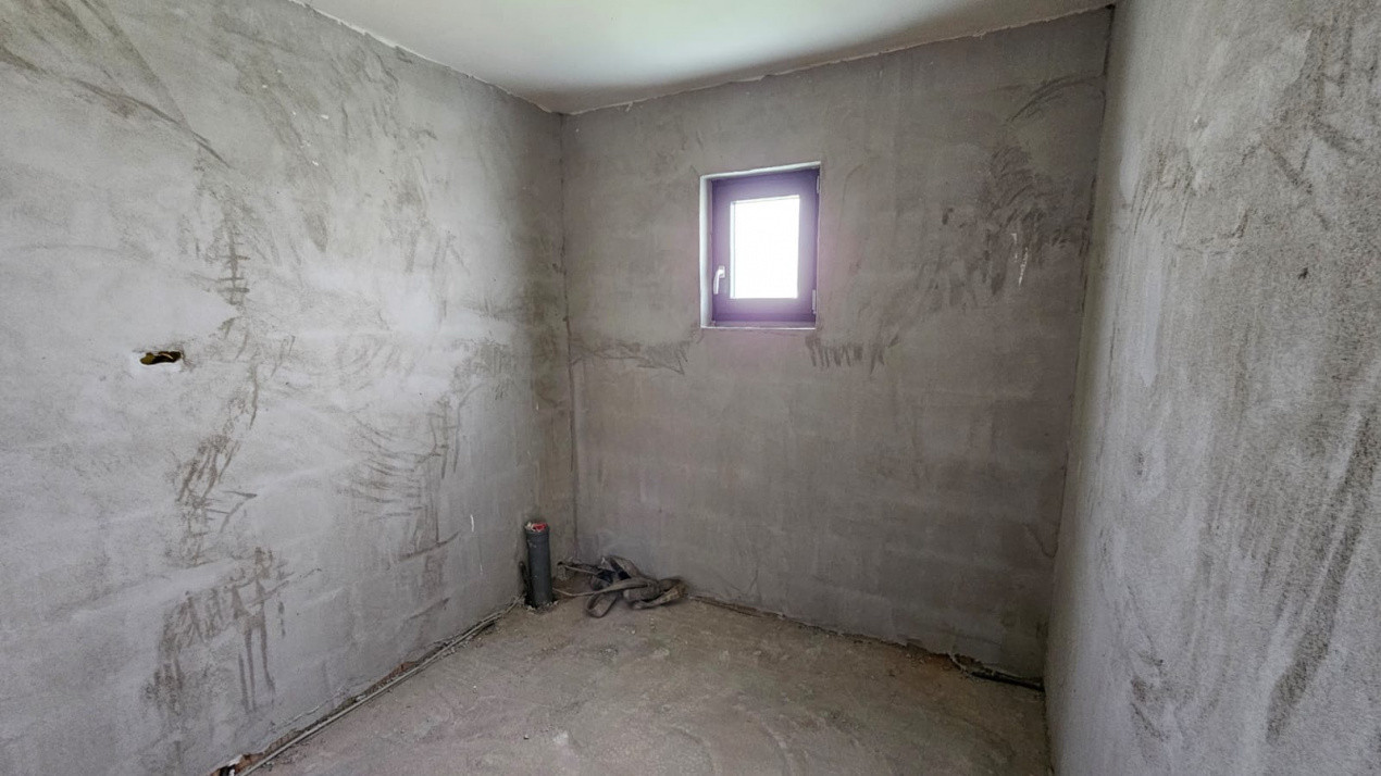 Casă individuală de vânzare în Jucu de Mijloc