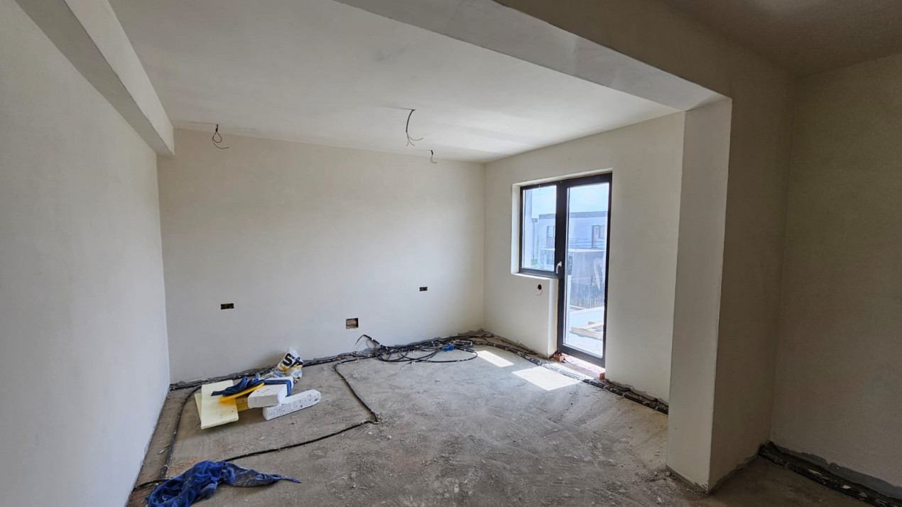 Casă individuală de vânzare în Jucu de Mijloc