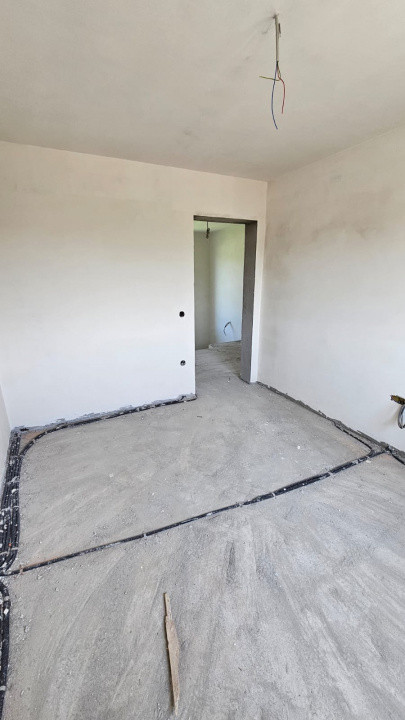 Casă individuală de vânzare în Jucu de Mijloc