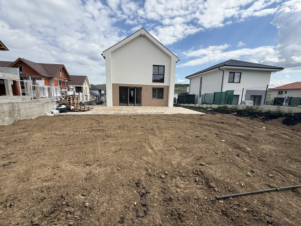 Casă individuală de vânzare în Chinteni