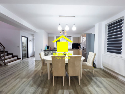 Casa tip duplex, 5 camere, 3 bai, 250mp teren, zona Terra, Floresti