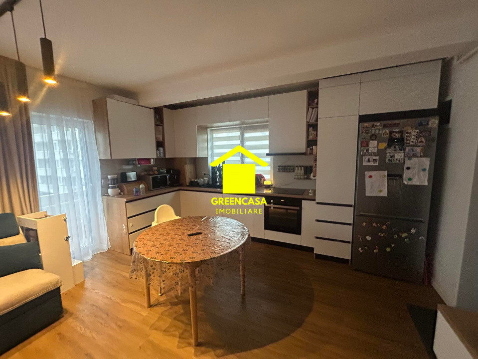 Apartament 3 camere, 2 bai, 60mp + 2 balcoane, parcare, zona Cetatii, Floresti