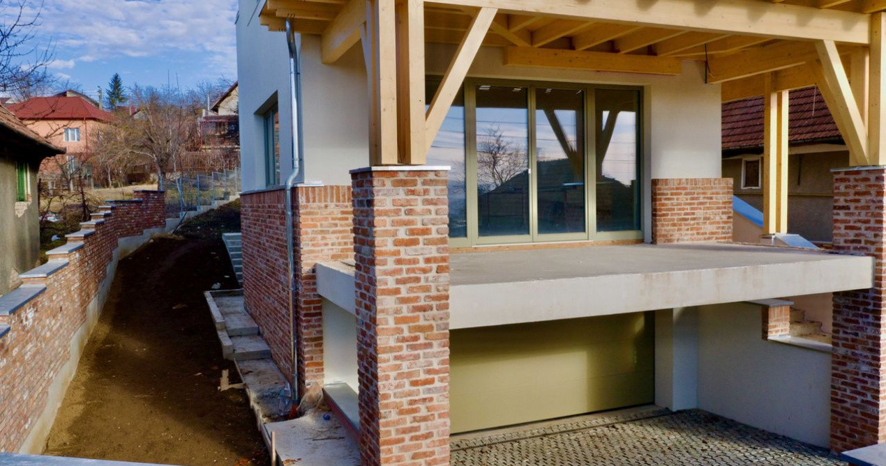 Vila exclusivista - Dambul Rotund