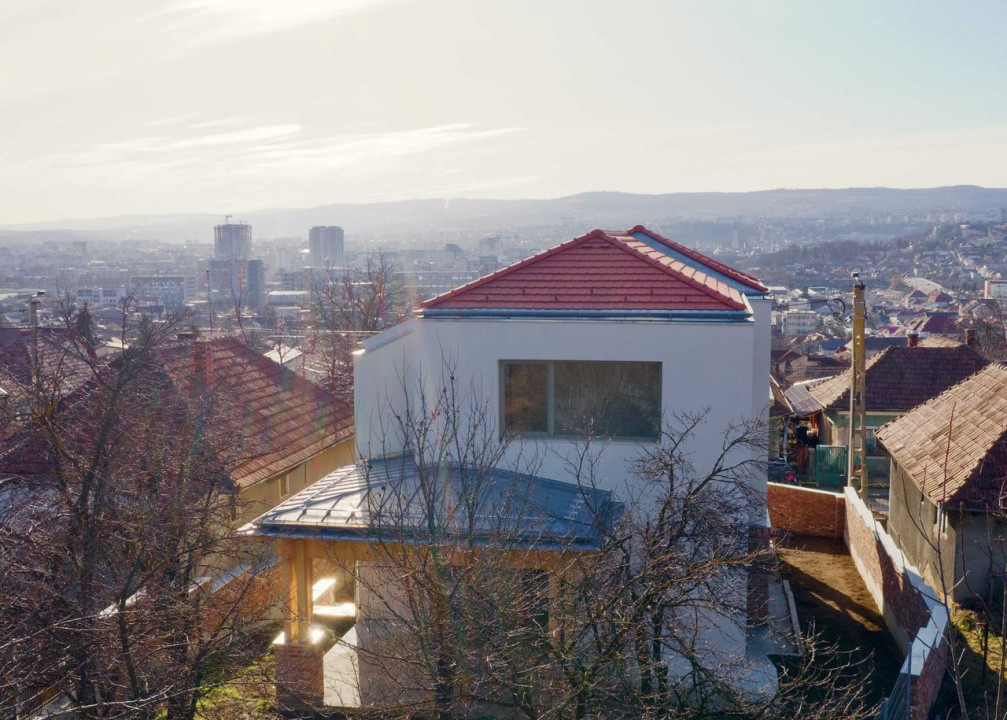 Vila exclusivista - Dambul Rotund