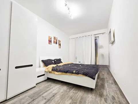 Apartament de inchiriat 3 camere zona VIVO