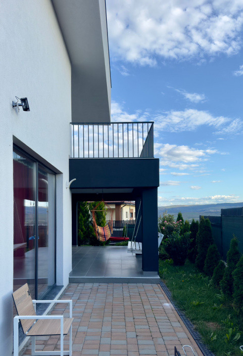Casă individuală deosebită cu terasă panoramică – Zona Voroneț, Cluj-Napoca