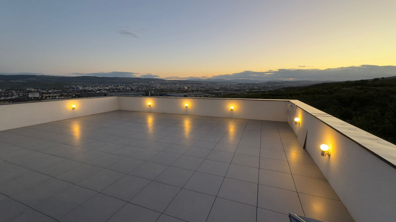 Casă individuală deosebită cu terasă panoramică – Zona Voroneț, Cluj-Napoca