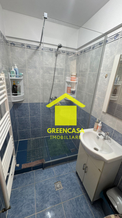 Vând apartament la cheie Muzeu Apei .