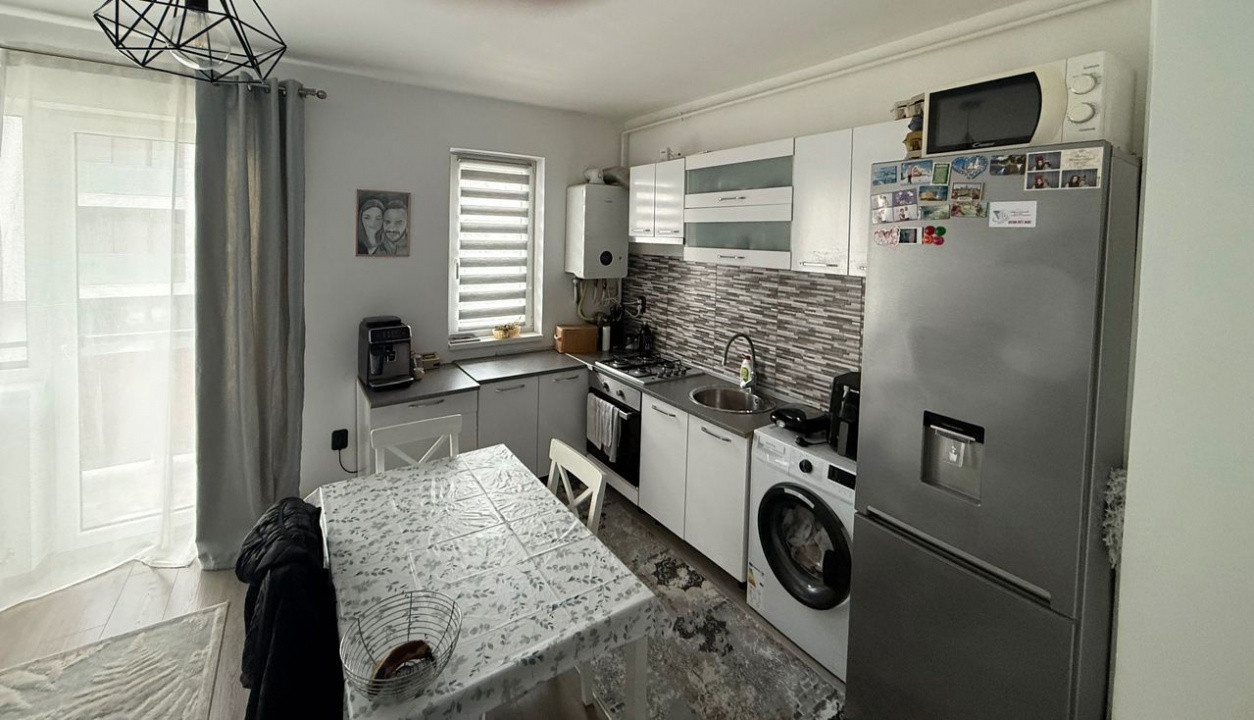 Apartament 2 camere , zona Terra .