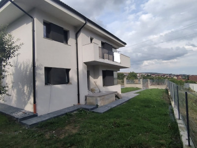 Casă individuală modernă la intrarea în Chinteni – zonă liniștită