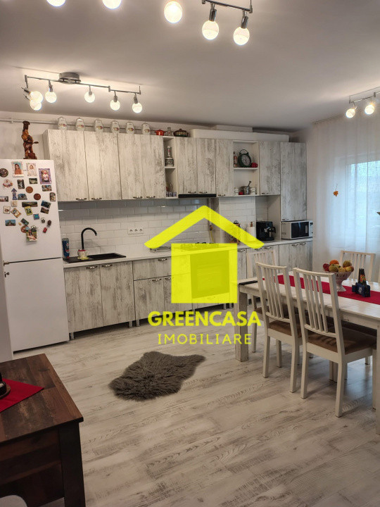 Apartament de 2 camere zona Terra.