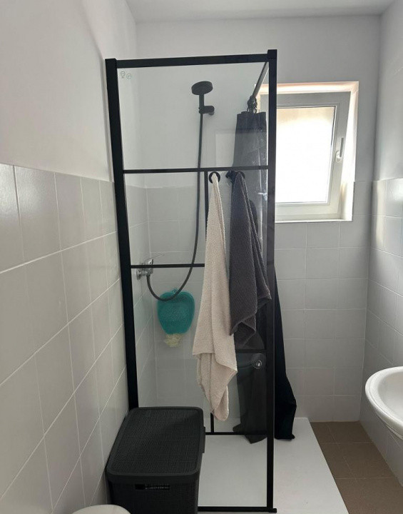 Apartament la cheie ,FLORESTI zona VIVO