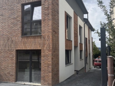 Duplex modern, 3 niveluri – Cartier Zorilor