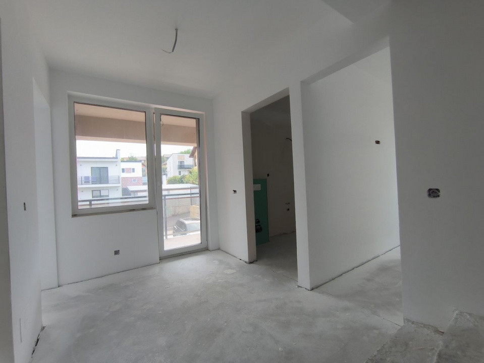 casă individuală în Dezmir, pe strada Pajiștei, la 5 minute distanță de mers pe 