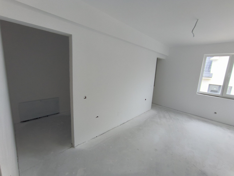 casă individuală în Dezmir, pe strada Pajiștei, la 5 minute distanță de mers pe 