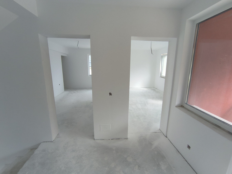 casă individuală în Dezmir, pe strada Pajiștei, la 5 minute distanță de mers pe 