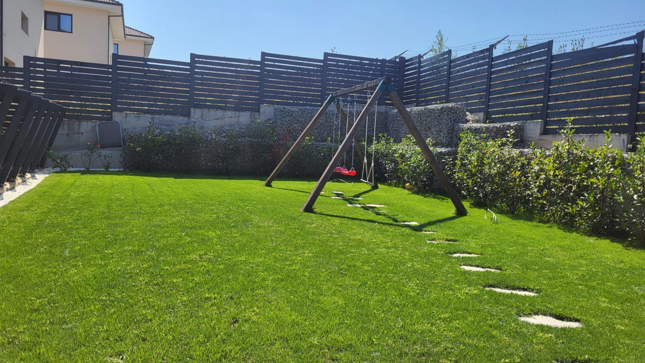 Casă individuală, design deosebit, zona Dezmir