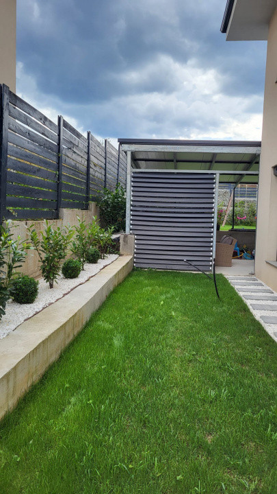 Casă individuală, design deosebit, zona Dezmir