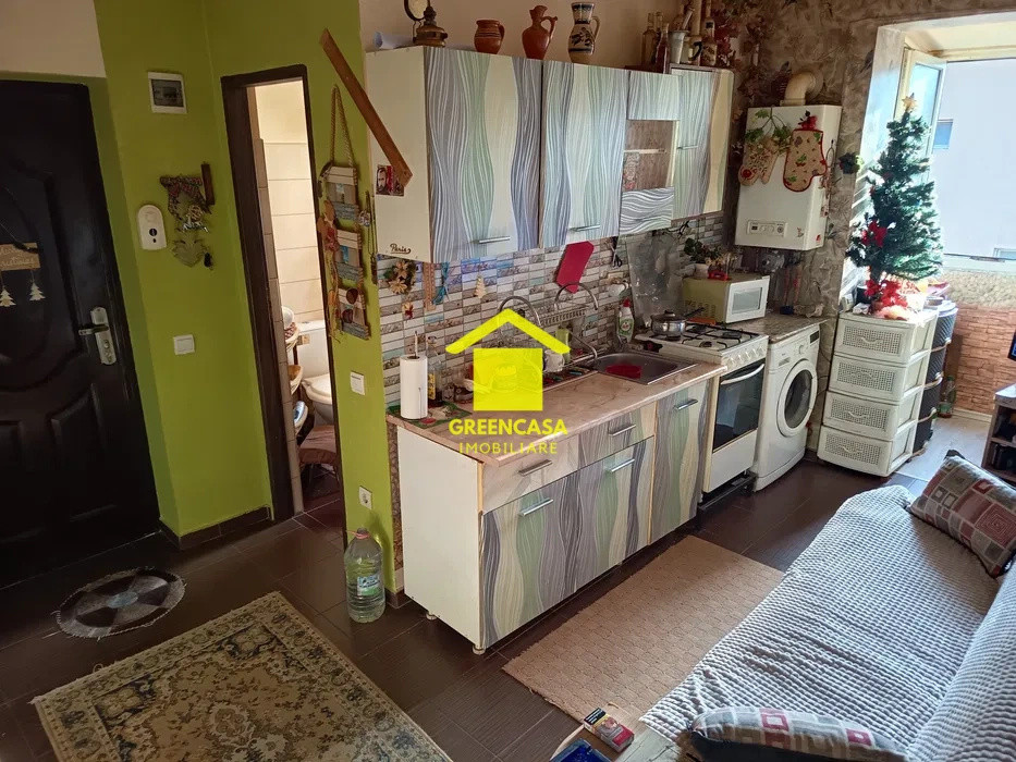 Apartament 2 camere, 35mp, zona Porii