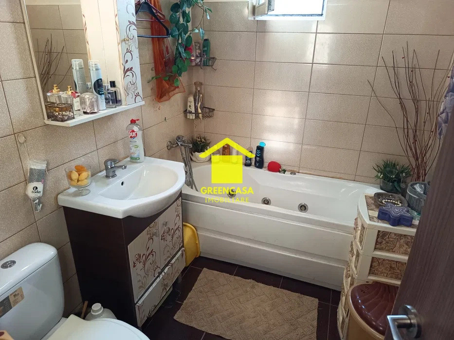 Apartament 2 camere, 35mp, zona Porii