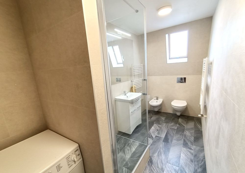 Apartament la cheie cu 3 camere Gheorgheni.