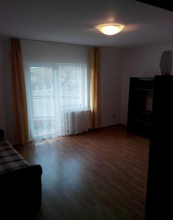 Apartament 2 camere decomandate,2 balcoane,parcare,zona Câmpului