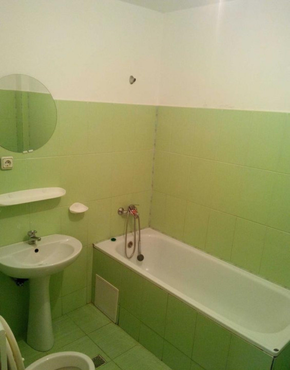 Apartament 2 camere decomandate,2 balcoane,parcare,zona Câmpului