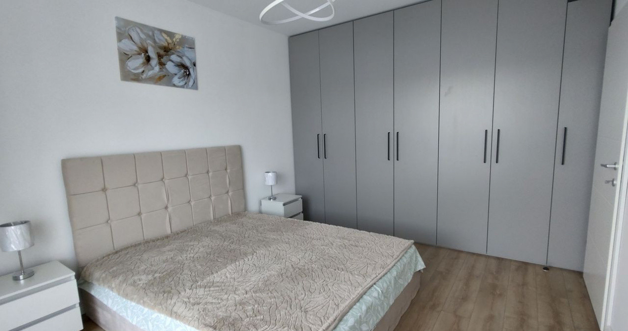 Inchiriez ap 2 camere Floresti zona Terra