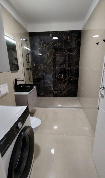 Inchiriez ap 2 camere Floresti zona Terra