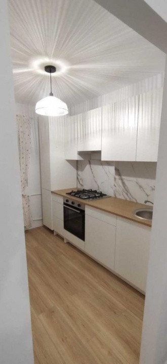 Inchiriez apartament 2 camere, recent renovat