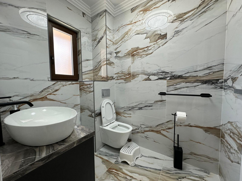 Casă de închiriat – finisată și mobilată integral, Dezmir