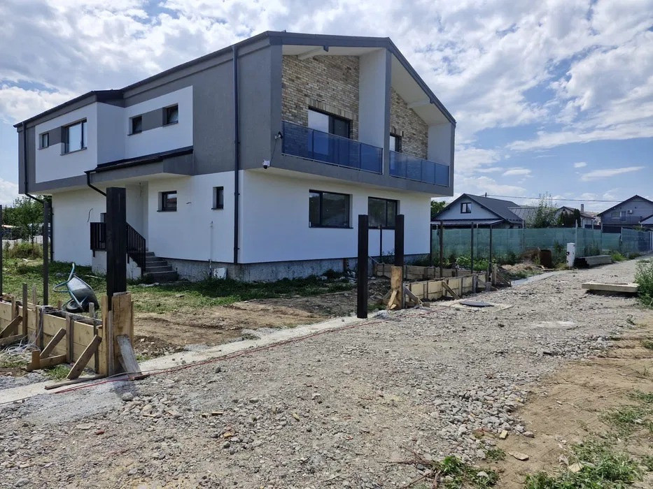 Duplex – semifinisat sau finisat la cheie, materiale premium, Jucu de Mijloc