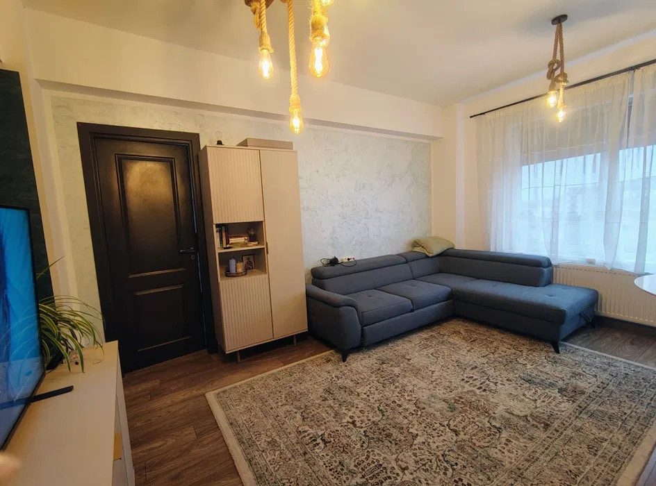  Închiriez apartament 2 camere Teilor