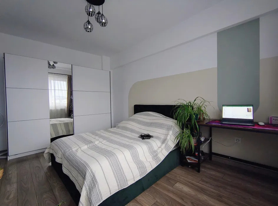  Închiriez apartament 2 camere Teilor