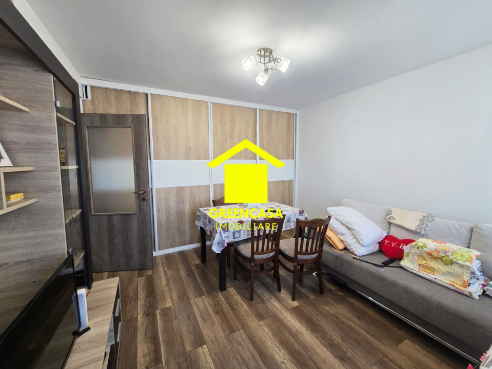 Apartament de 2 camere, Florești-Str. Cetății | Etaj 3/3 + mansardă 