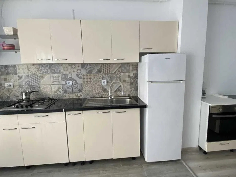 Inchiriez apartament 2 camere in Donath Park!